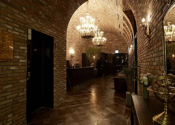 9 Brick Hotel 3*