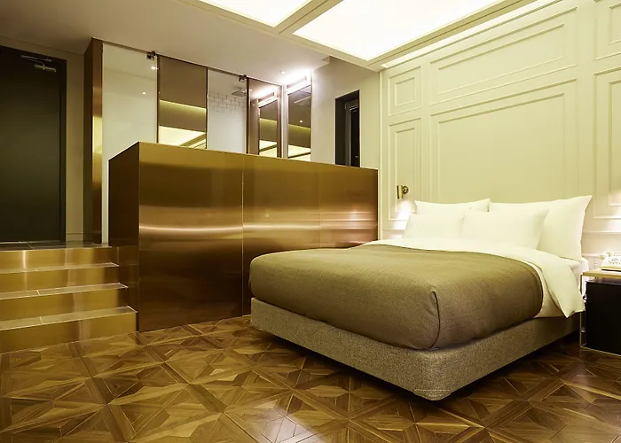 Hotel 9 Brick 3*