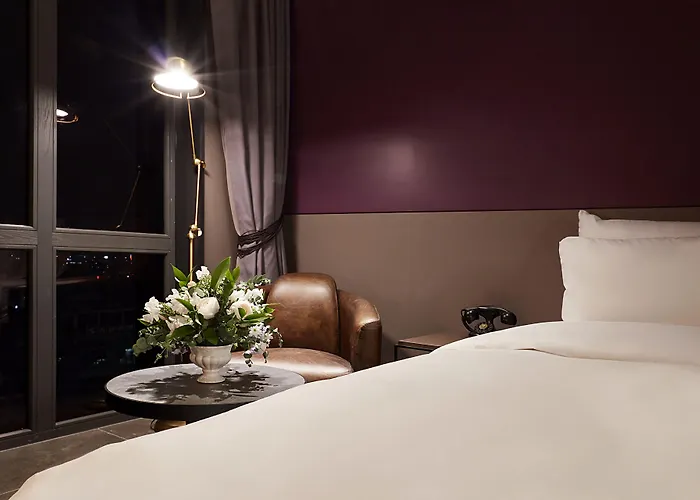 9 Brick Hotel 3*
