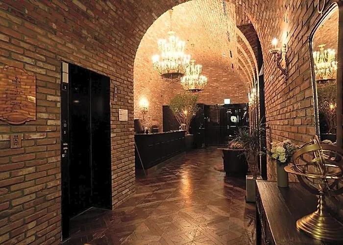 9 Brick Hotel