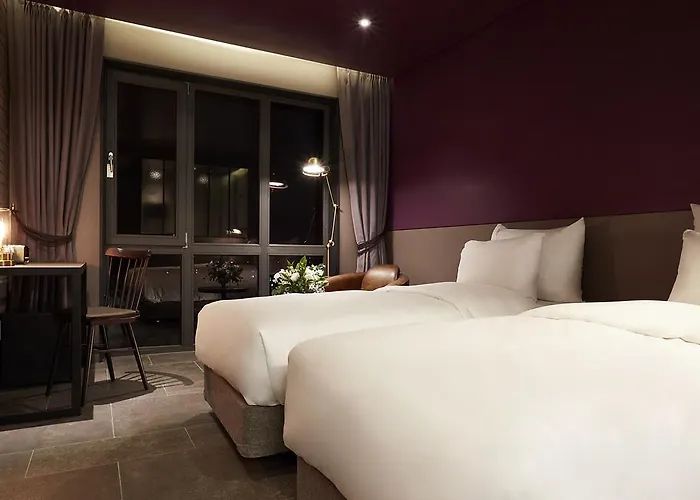 Hotel 9 Brick 3*