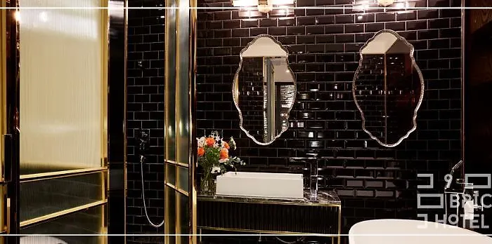Hotel 9 Brick 3*